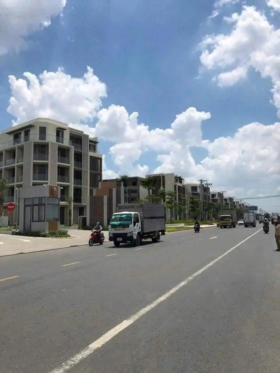 Bán đất mặt tiền đường Liên Phường liền kề siêu dự án global city