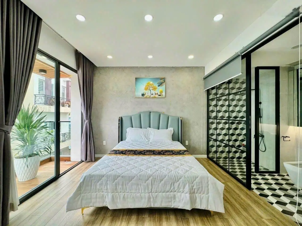 Bán nhà 80m2 Sư Vạn Hạnh, Q10 - Gần Vạn Hạnh Mall. Giá 4 tỷ 850. Xây 1 trệt 2 lầu. Hẻm 6m, sổ riêng