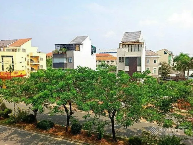 Bán nhà phố mặt tiền đường Hoàng Quốc Việt Q7 khu kinh doanh năng động phường Phú Mỹ