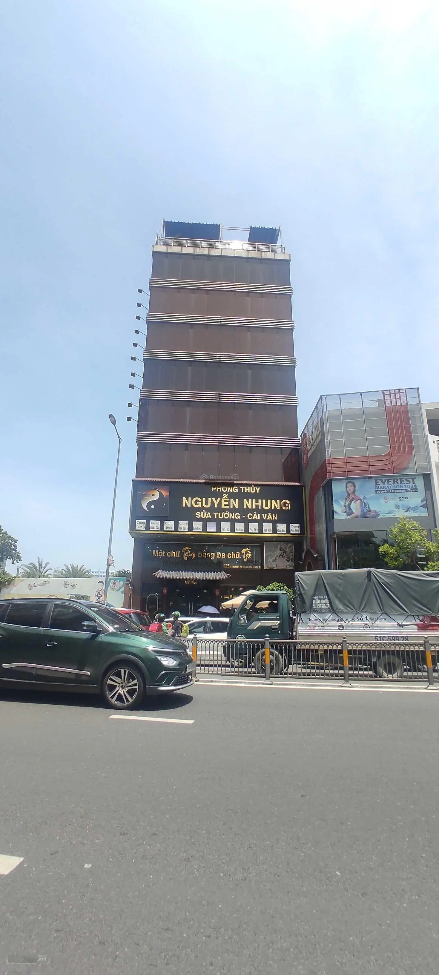Tòa nhà mặt tiền Nguyễn Văn Trỗi - DT 8x40m, 280m2 - 7 tầng - HĐT 200 triệu - giá 63 tỷ