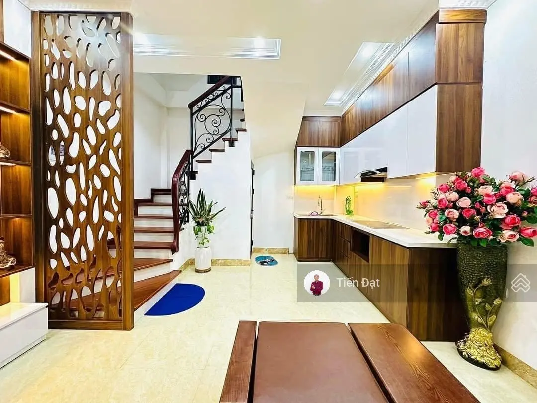 Bán nhà riêng tại phố Đào Tấn DT: 40m2x 5T, giá 8,5 tỷ có TL, LH Đạt Thóc: 0987396966