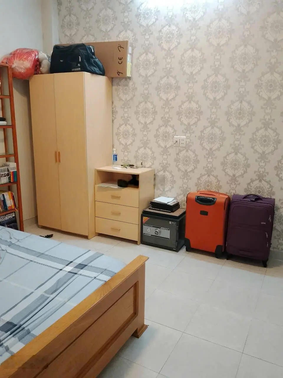 Nhà hẻm 220 Hoàng Hoa Thám (5 tầng; 4,5mx13,5m. Nở hậu 5,6m). Giá 10 tỷ