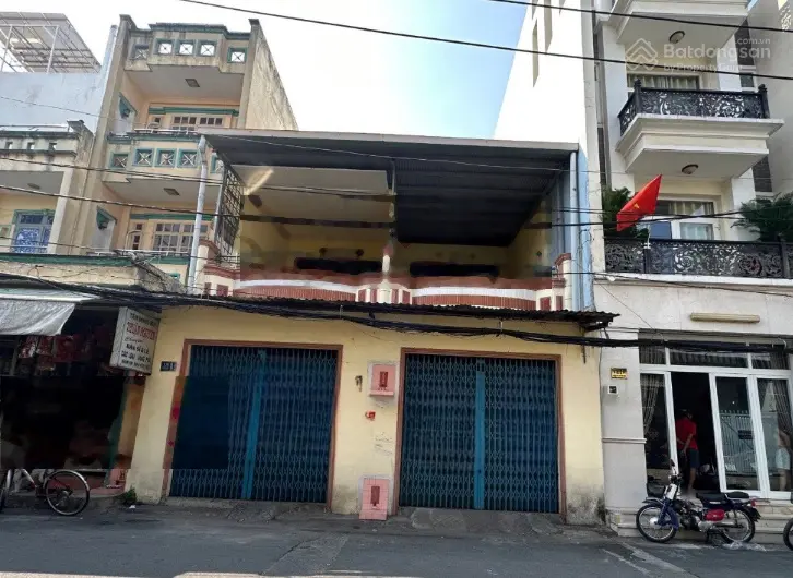 Bán gấp 2 căn nhà mặt tiền Hoàng Xuân Nhị, ngang 8m, giá 19 tỷ bớt lộc
