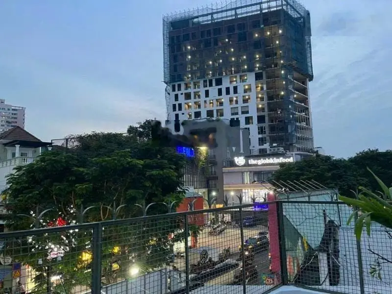 Chính chủ bán nhà mặt tiền Lê Văn Sỹ, P. 14, Q. 3 - DT: 5 x 18m - 3 tầng - HĐT: 70tr/th - giá 26 tỷ