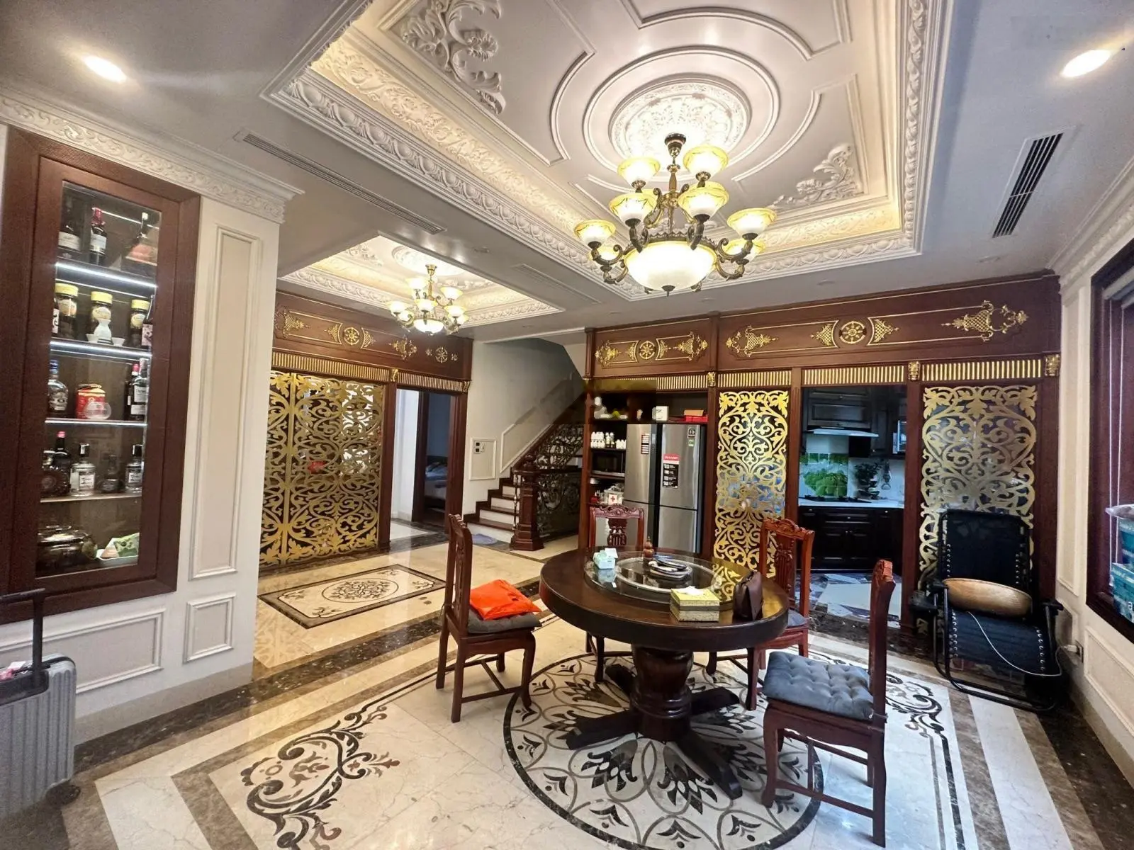 Bán song lập sông Hoa Sữa 1, 200 m2, Đông Nam, 6xtỷ Vinhomes Riverside, 0963 892 ***