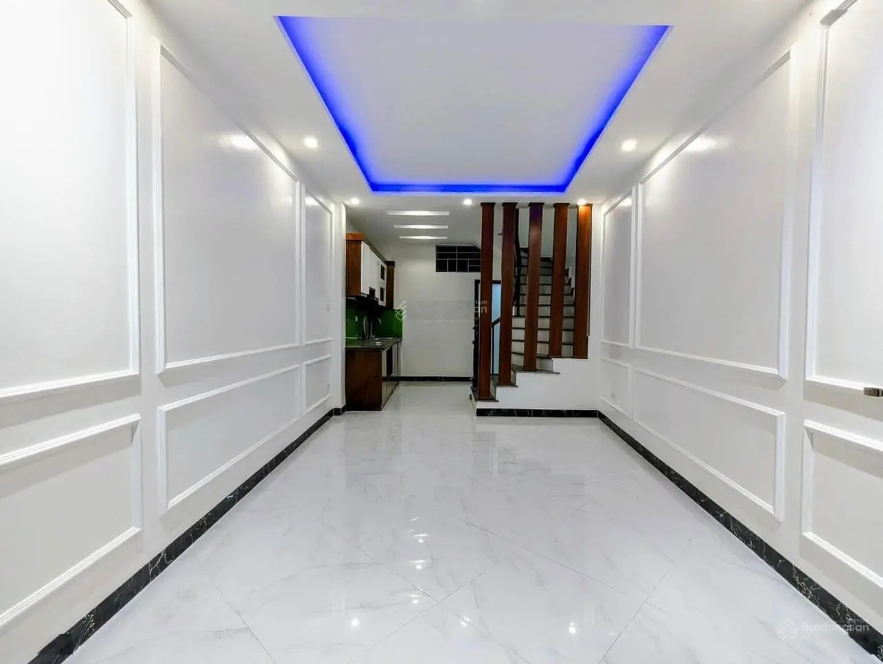 BÁN NHÀ NGÕ 97 VĂN CAO_DT40m2_3 NHÀ RA OTO TRÁNH_MẶT NGÕ THÔNG_TT BA ĐÌNH_GIÁ 7,5 TỶ