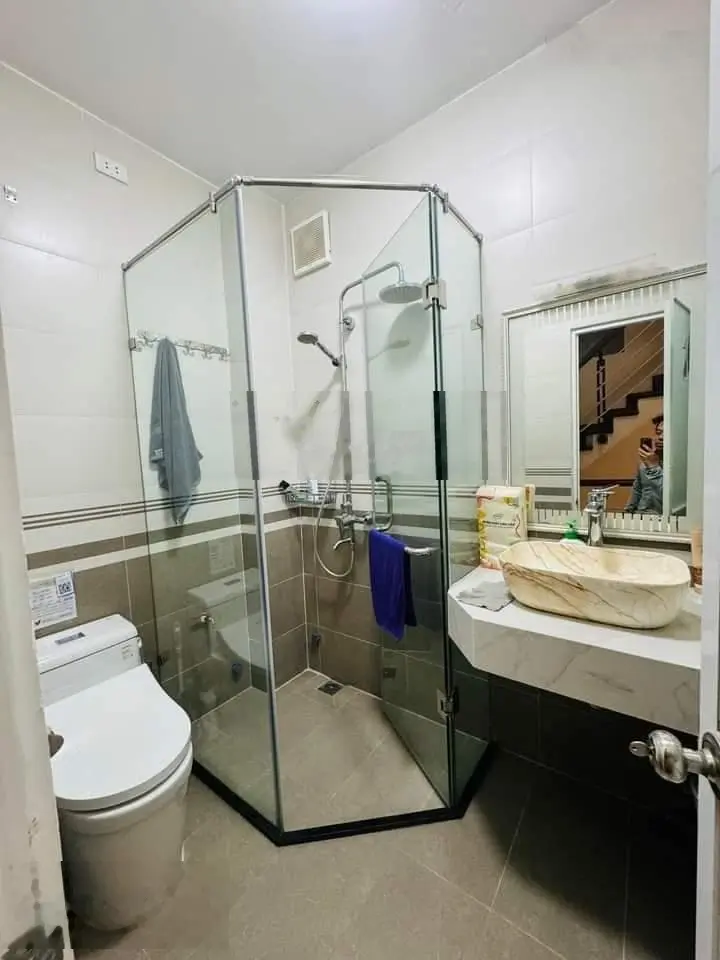 Bán nhà đường Tầm Vu, Phường 26, Bình Thạnh. Giá 3Tỷ450, Dt 65m2, Sổ hồng riêng, hẻm xe hơi 5m