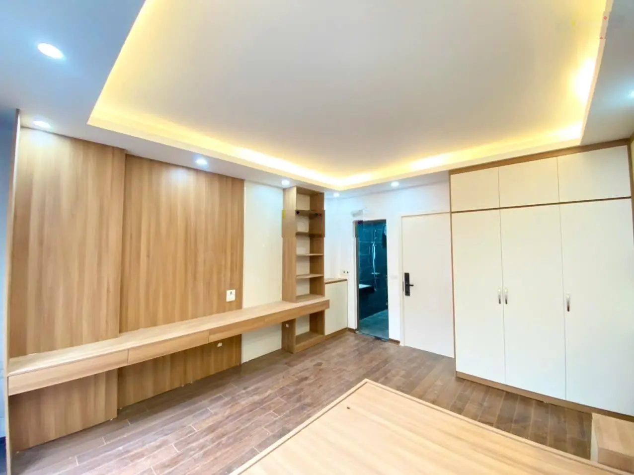 Bán nhà phố Đông Quan - Cầu Giấy. 6 tầng thang máy. Giá 8 tỷ.