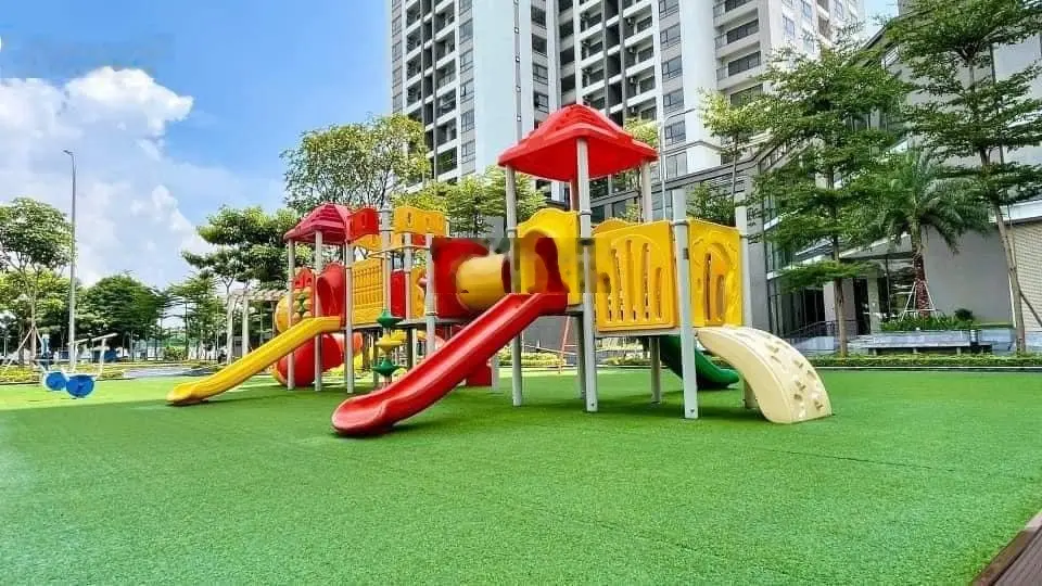 Bán căn chung cư Lạc Long Quân cạnh Lotte 125m2 3PN giá rẻ