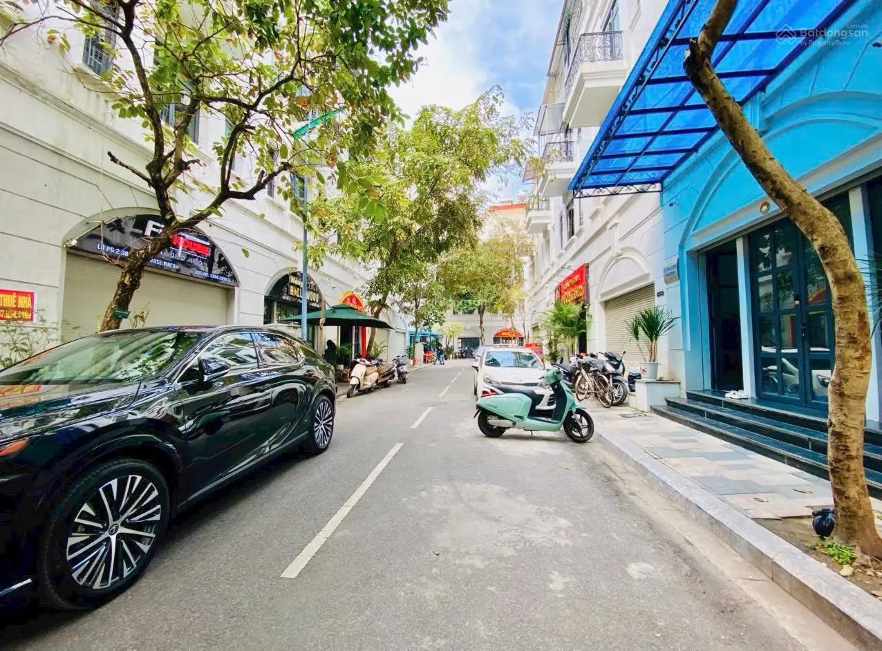 Bán nhà 4 tầng xây thô ngay Vincom Thái Bình