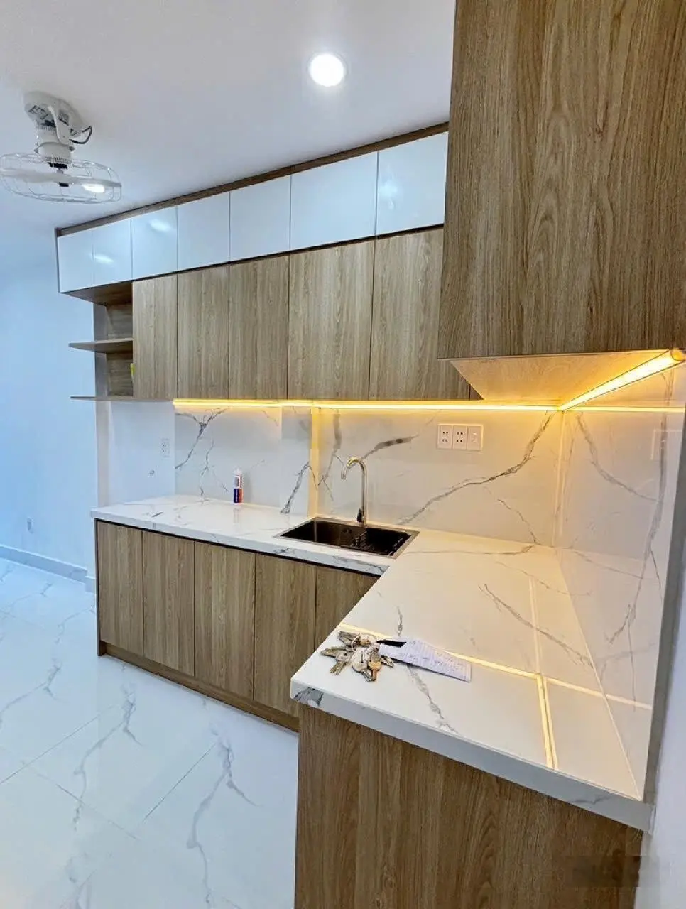 Nguyễn Thái Sơn - bán gấp trong tháng 10, giảm 450tr - chỉ 3.2 tỷ, nhà 3 tầng - DT 39m2 - Hẻm 4m.