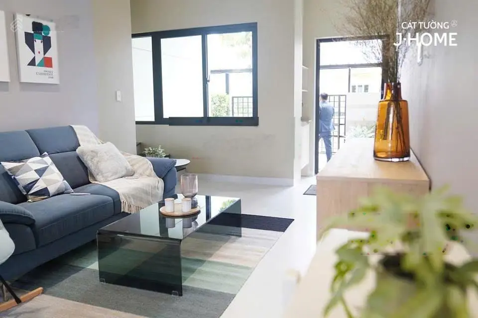 Bán nhà 3 lầu mới xây giá rẻ chưa ở, tại thành phố Thuận An, Bình Dương bán gấp trong tháng 12