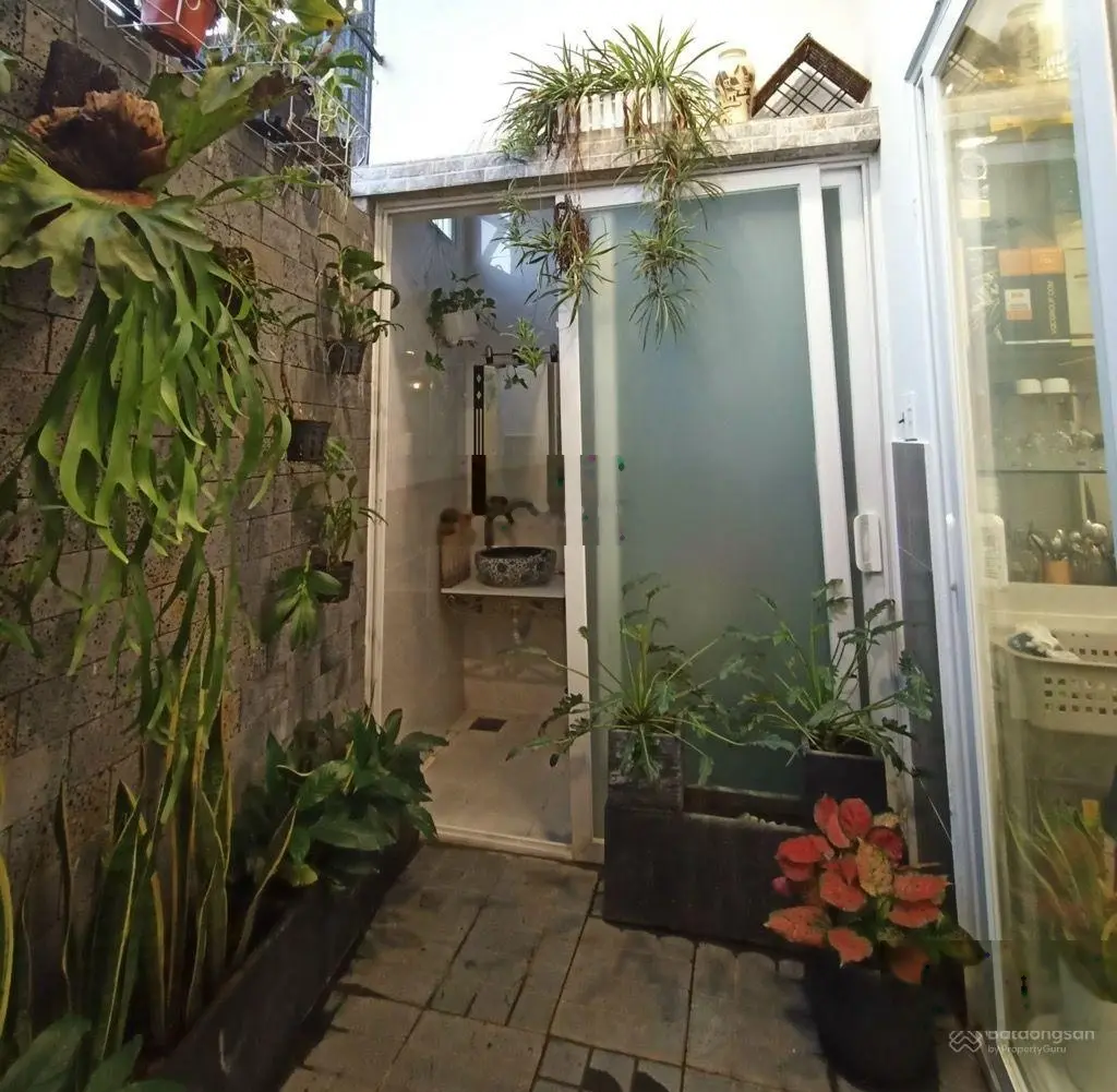 Cực Hot!! Bán nhà Đ.160,Tăng Nhơn Phú A,Q.9. DT 4,7x12(52, 7m2). 2 tầng(2PN). Chỉ 5 tỷ. 0975773961.