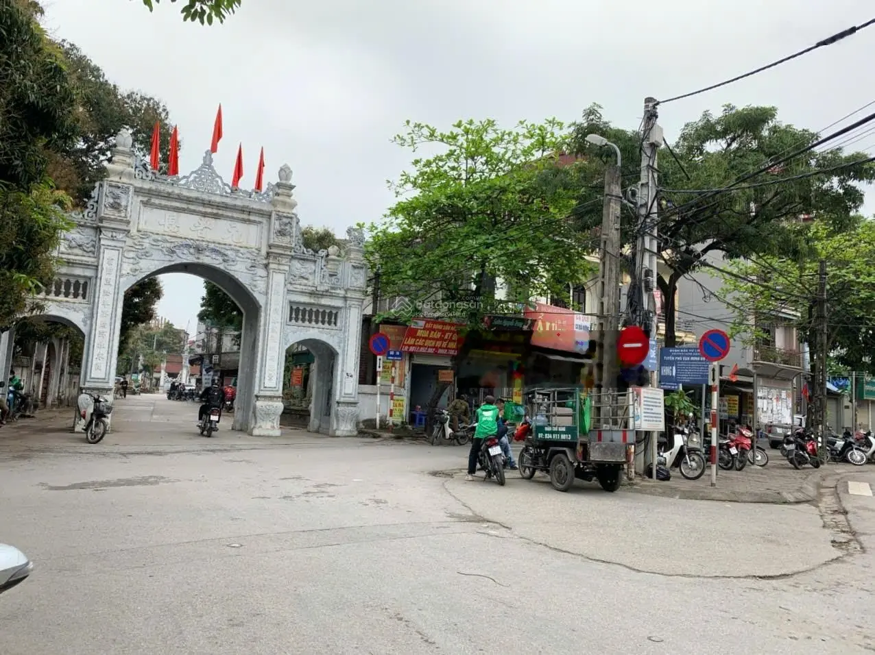 Bán nhà cấp 4, diện tích lớn 150m2, gần trường THCS Minh Khai, phố Ngọa Long, Bắc Từ Liêm
