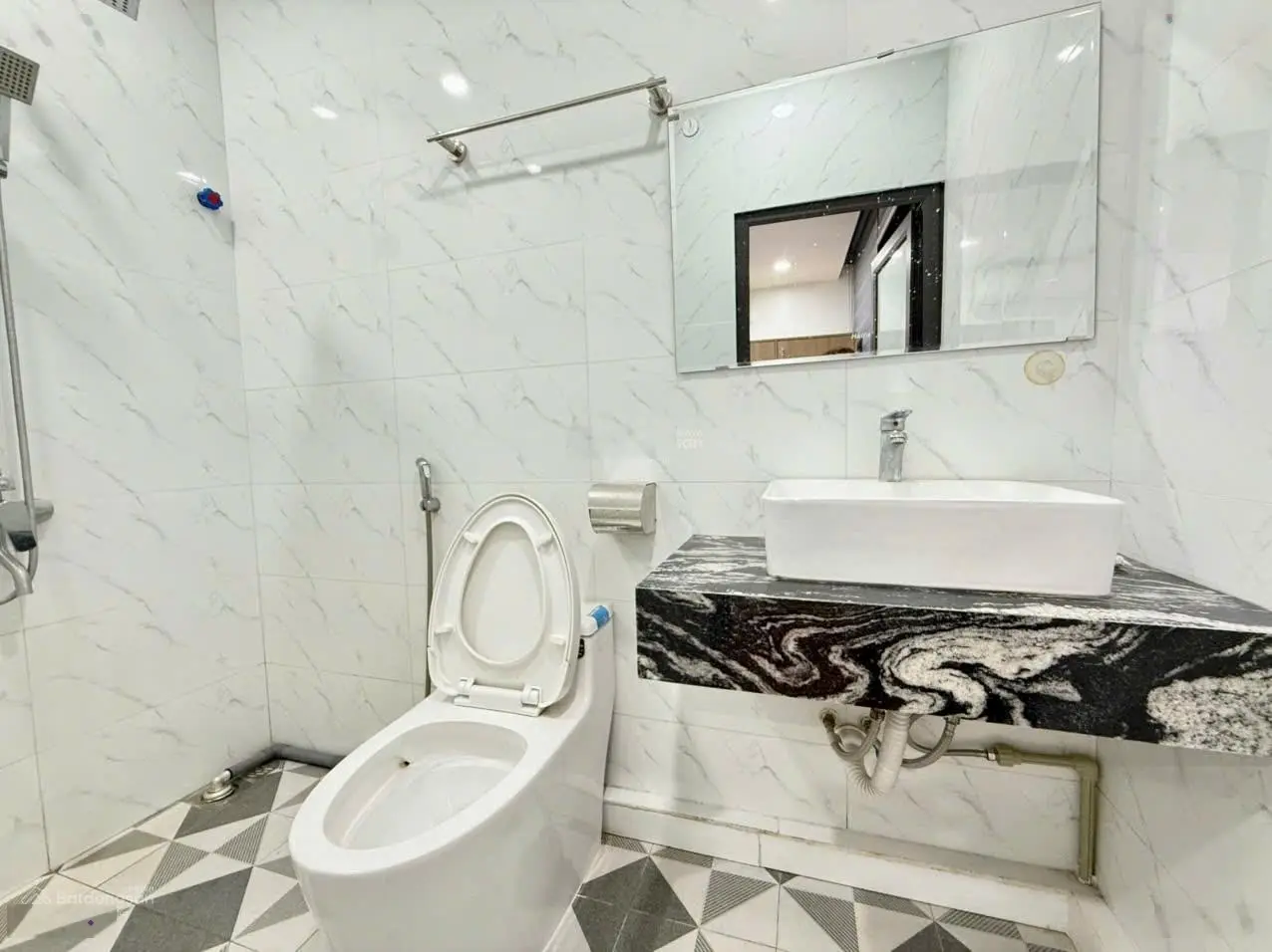 Bán căn hộ Hùynh thúc kháng dt 80mt3 giá bán 3.45 tỷ