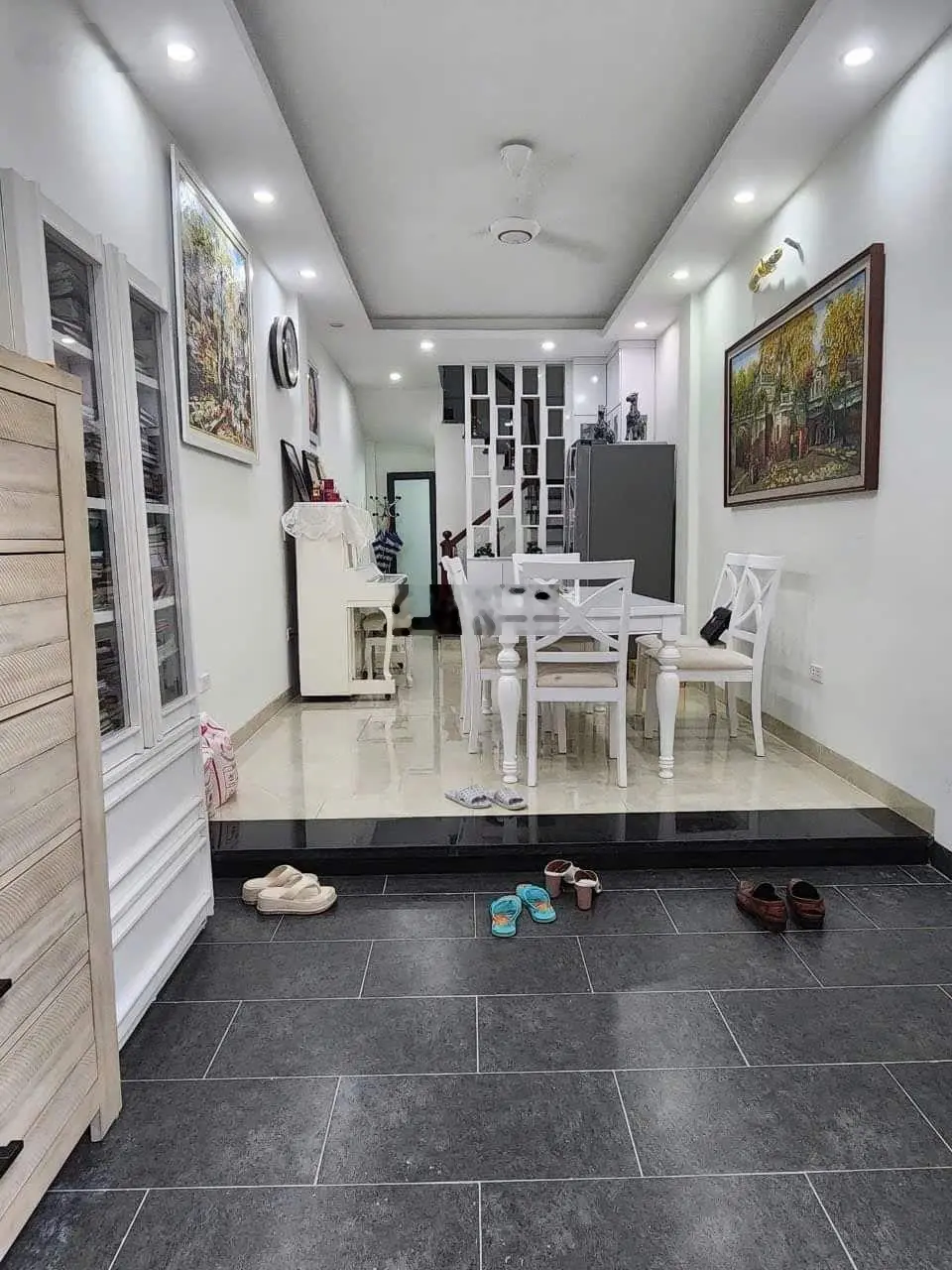 Nhà mới , full nội thất Phố Đội Cấn 36m nhà 6 tầng mặt tiền 3.8m giá chỉ 7.5 tỷ