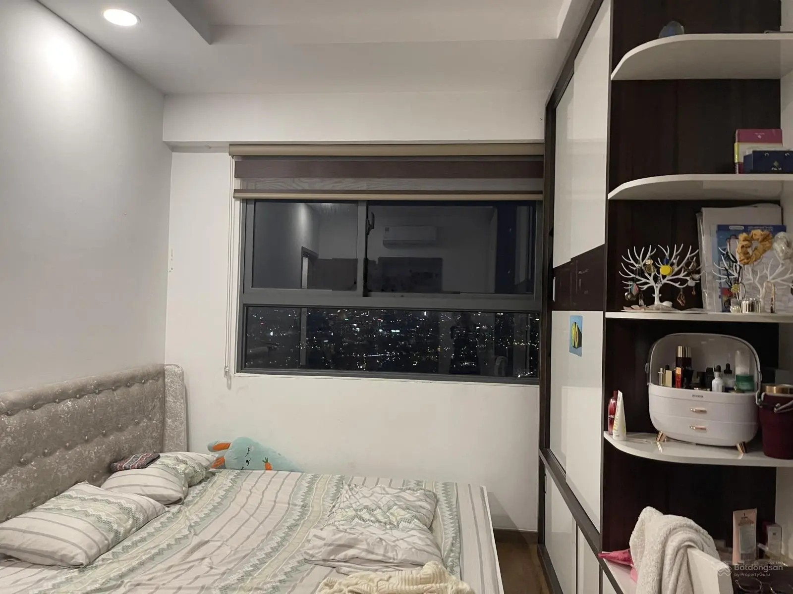 Bán Nhánh Căn 2PN 2WC Rộng 75m2 Nhà Có Sổ Giá 3,85 Tỷ - Nhà Đẹp Full Nội Thất , View Thoáng Mát