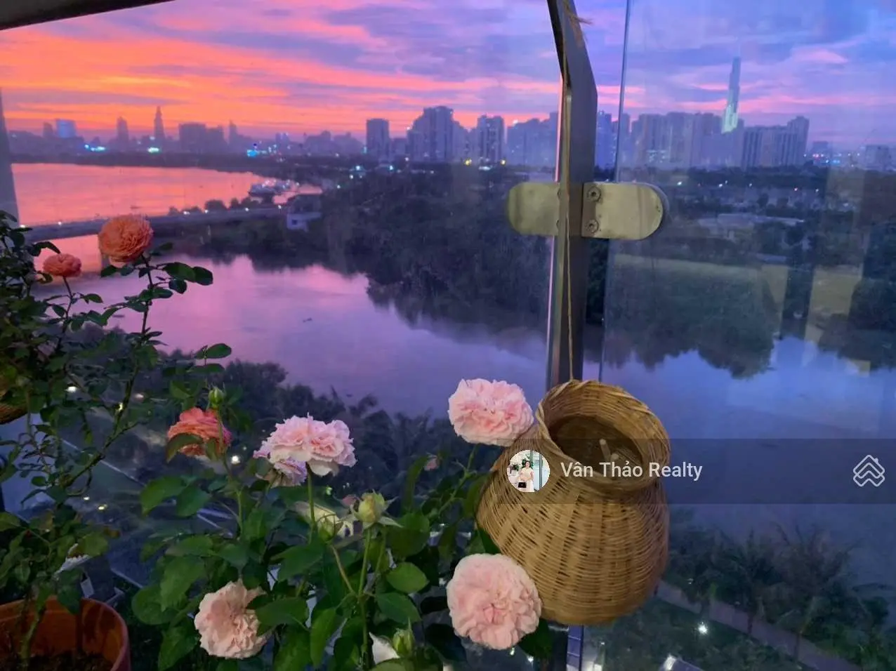 (Giá All in - Thật 100%) bán căn hộ 2PN view sông, Landmark 81, Bitexco cực đỉnh tại Đảo Kim Cương
