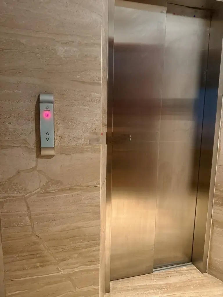 BIỆT THỰ SÂN VƯỜN đường Lê Văn Sỹ, (8 x 22) 4Tầng CÓ THANG MÁY, giá 39Tỷ