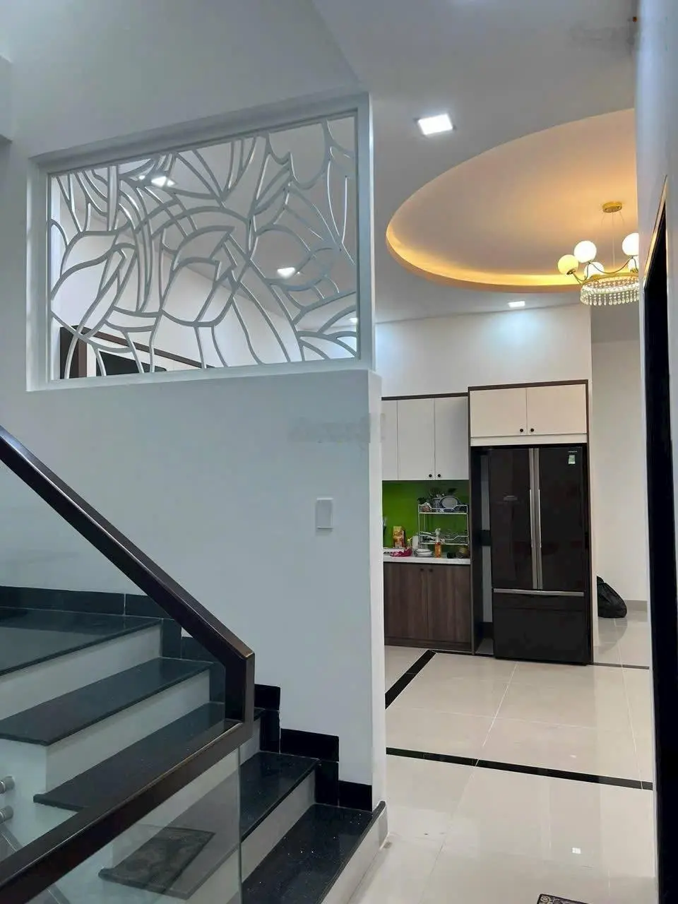 Bán 148,8m2 chỉ 16,5 tỷ nhà 4 tầng đường 2/4, Phường Vĩnh Phước, Nha Trang 0964326158