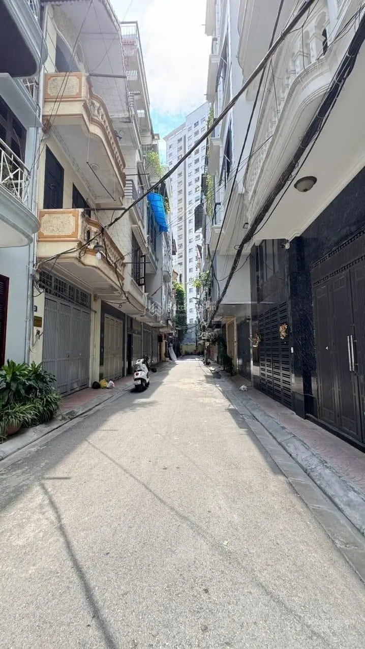 Ngõ 105 Xuân La, Tây Hồ 58m2, phân lô ô tô tránh, vỉa hè kinh doanh, hàng xóm quan chức. 15 Tỷ hơn.