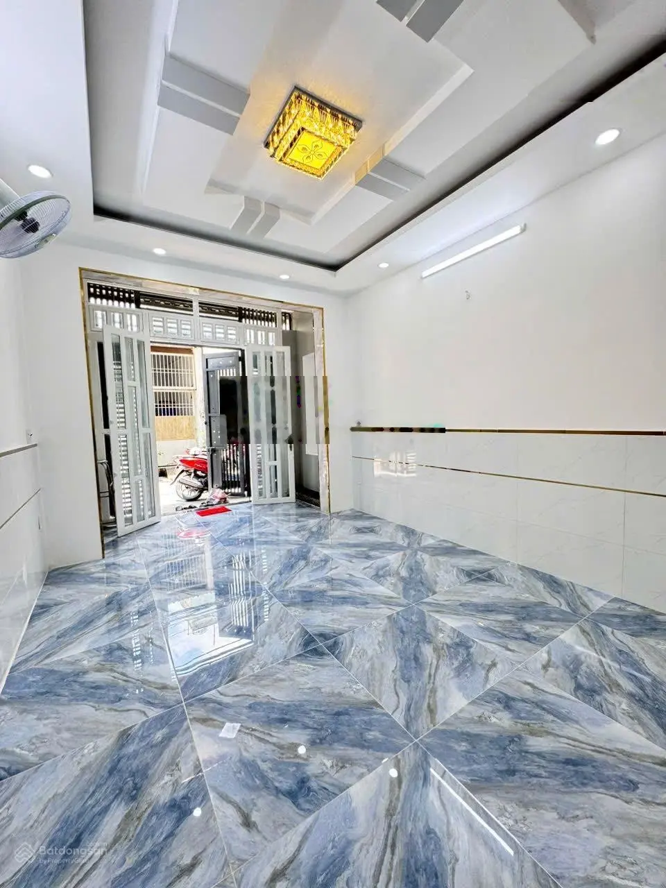Bán nhà: Trệt + 2 lầu, DT( 4m x 12m), hẻm 5m đường Hương Lộ 2, Bình Tân