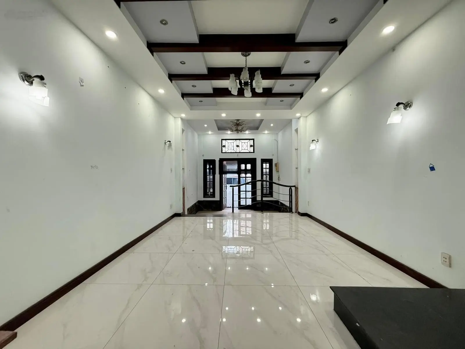 Nhà 3 tầng Bình Thạnh 100m2 HXH giá tốt
