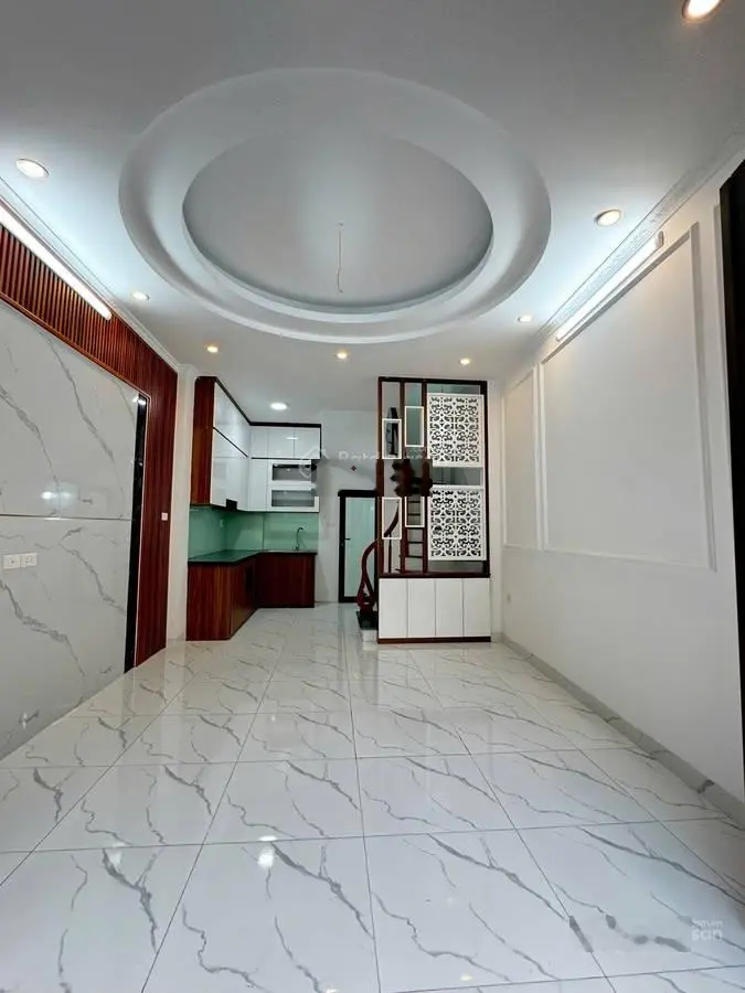 Tôi cần bán nhà 5 tầng 32m2 Nguyễn Lương Bằng - Đống Đa