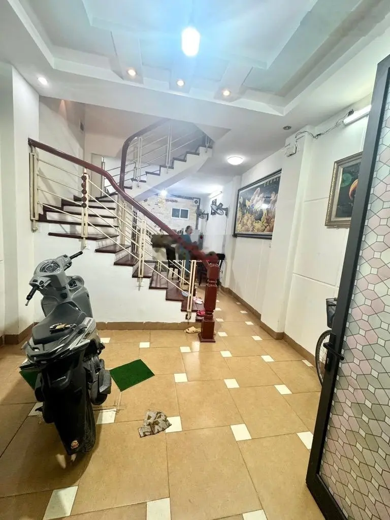 Bán Nhà phố Phan Kế Bính ,ngõ thoáng sáng , an ninh tốt - DT 39m, xây 5 tầng kiên cố,thiết kế hiện