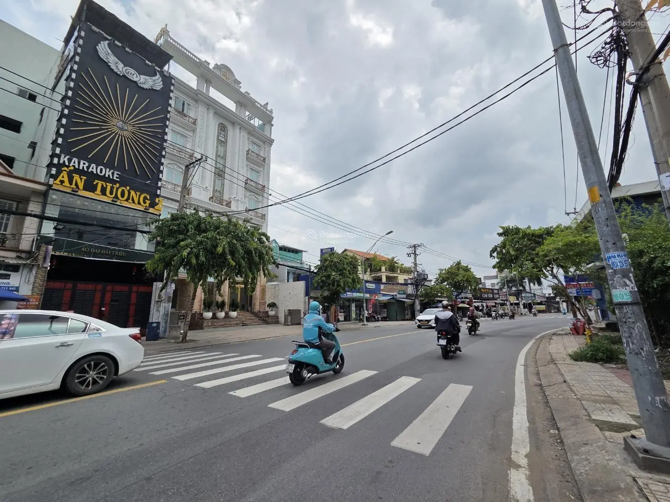 Mặt tiền Đặng Văn Bi, kinh doanh đỉnh 8 tầng, dòng tiền 2,2tỷ/năm, 200m2; 49,9 tỷ