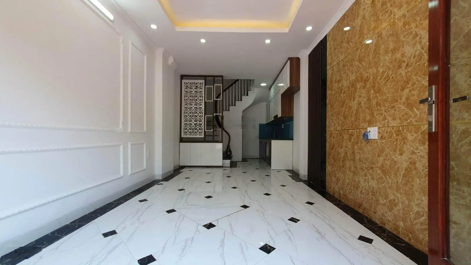 Bán nhà Trương Định, rẻ nhất thị trường, ba gác, xây mới, hiện đại, 43m2, 5T, nhỉnh 5 tỷ