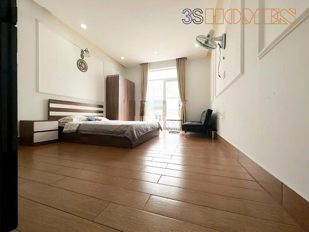 CHDV 74m2, 4 tầng, hẻm 5m trước nhà - chỉ 6,7x tỷ