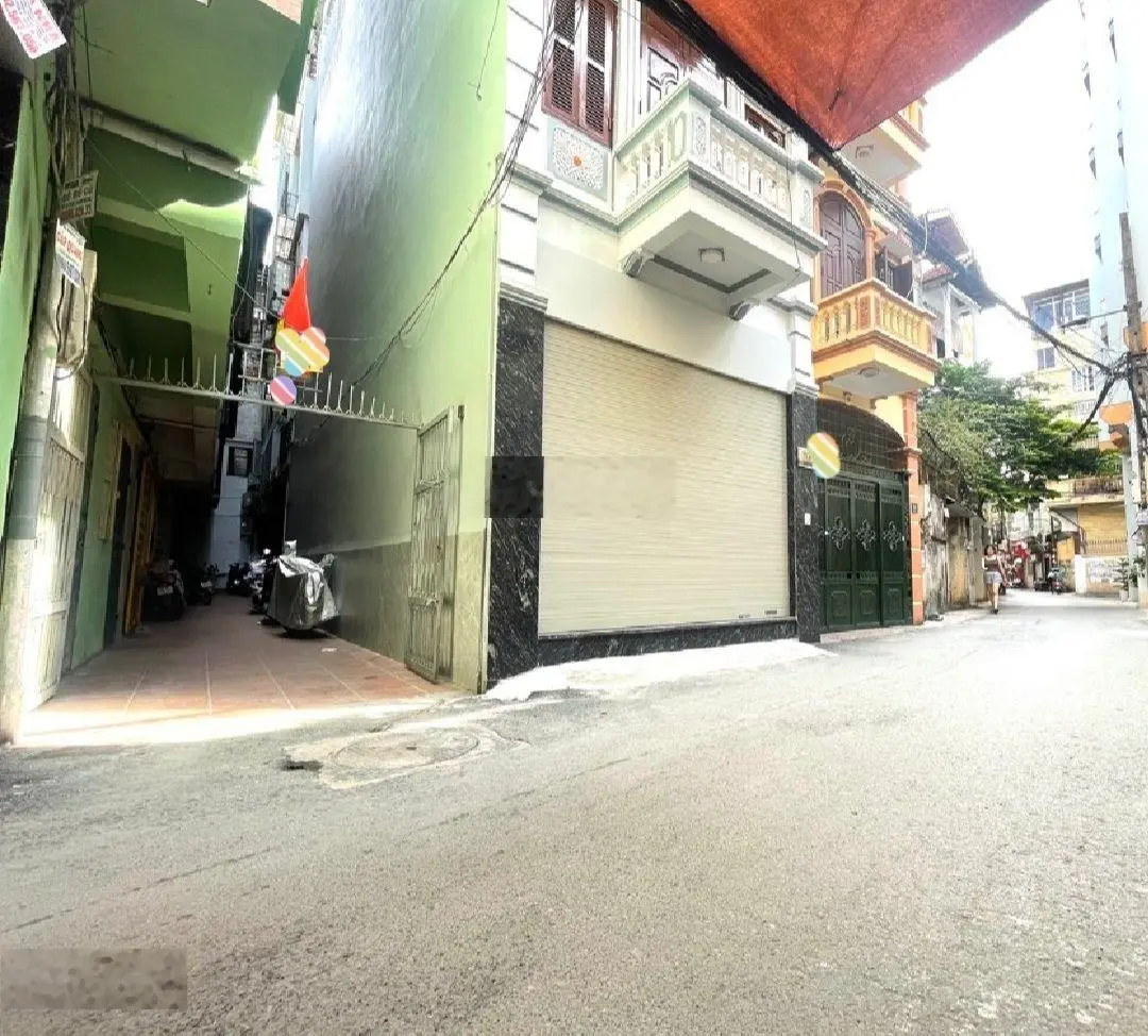 Phân lô, ô tô 4 chỗ lùi cửa, 15m ô tô tránh, ngõ thịnh hào 1 rộng thông tứ phía, dt : 33m, 5 tầng
