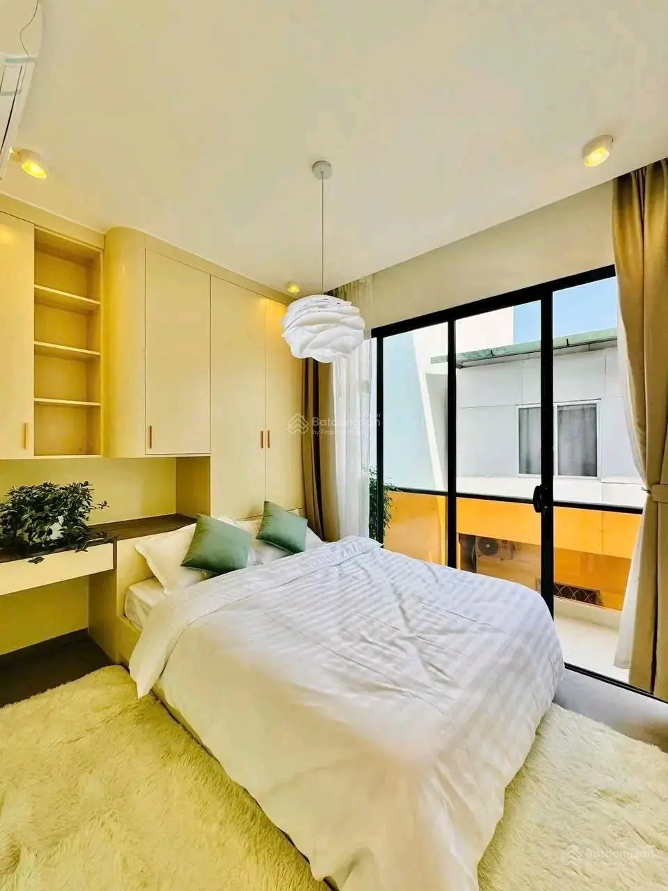 Cần bán căn nhà giá tốt đường Nguyễn Thiện Thuật - P.3 - Q.3, đang cho thuê 30 tr, 78,6m2