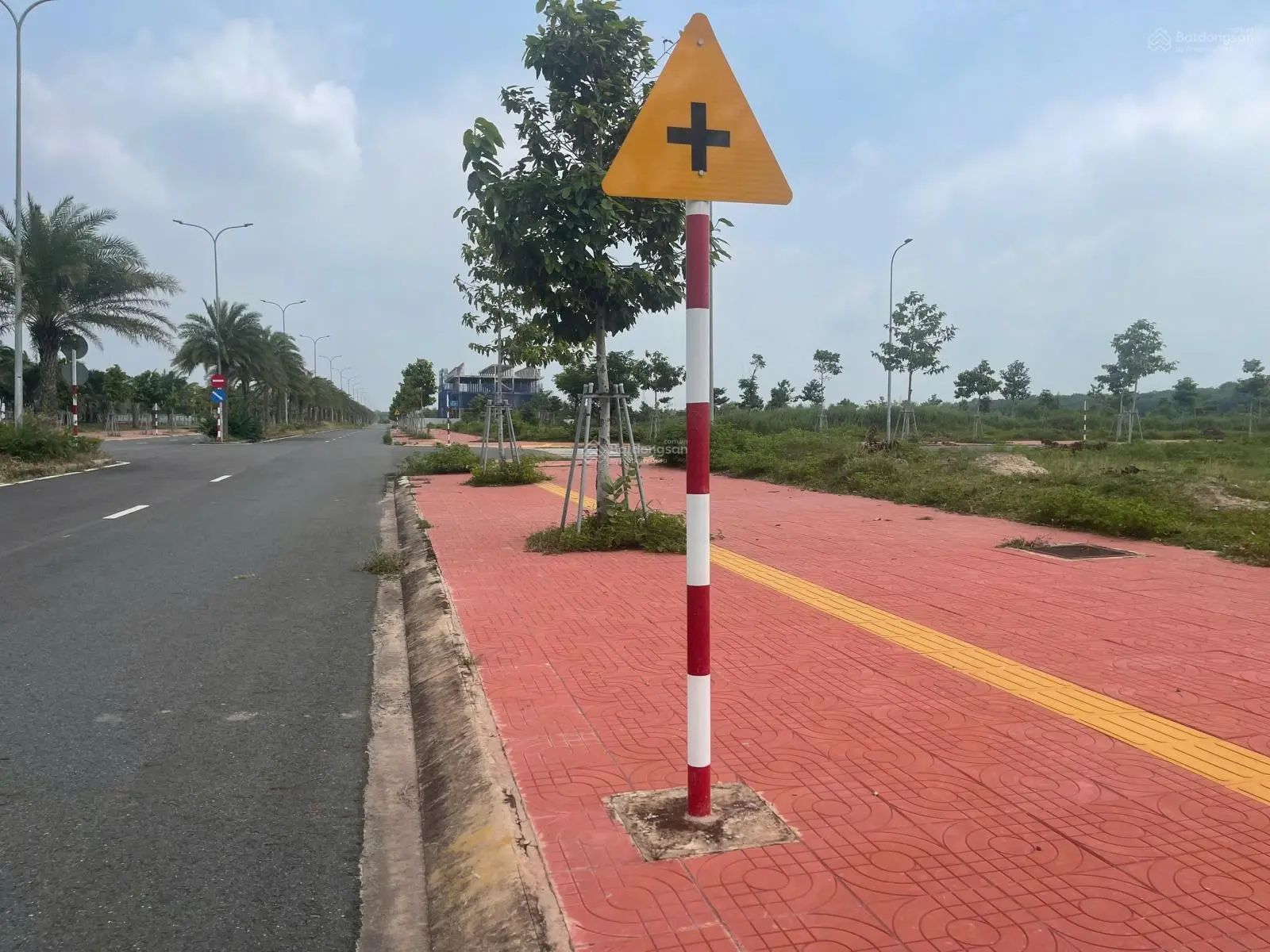 Đất Nhơn Trạch Đồng Nai 100m2 5x20 full thổ cư giá 900tr dự án MEGA2 city 2 lh 0908 010 ***