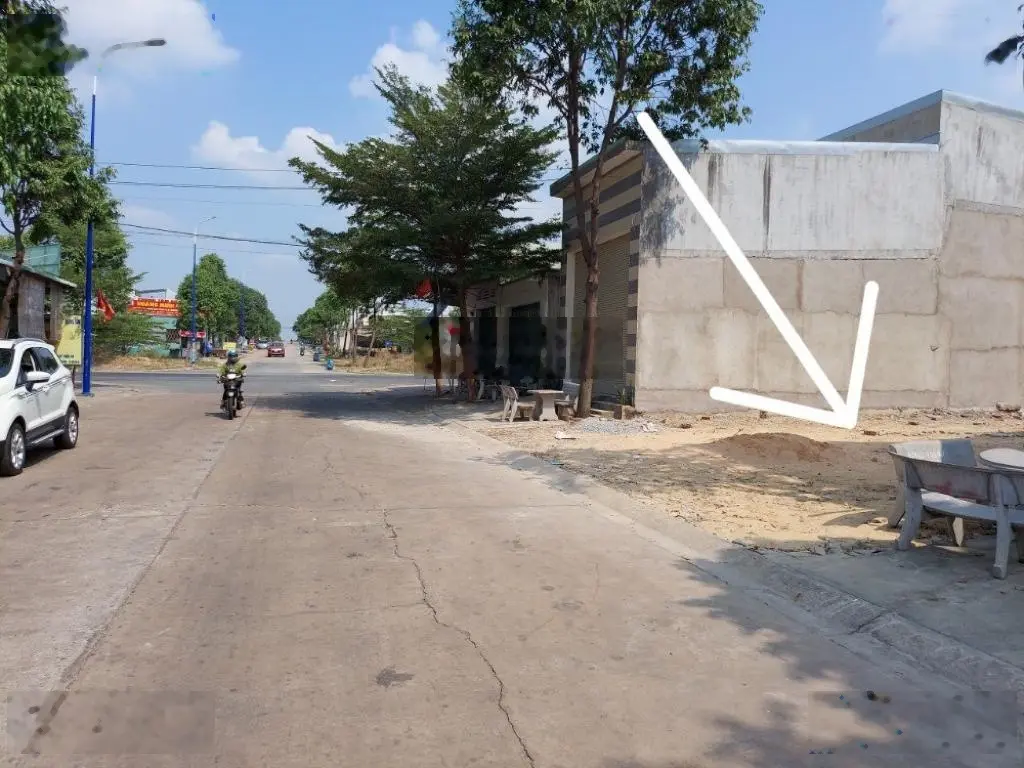 Cần tiền kinh doanh bán gấp lô đất đường Lê Lợi 100m2 giá 1tỷ2 - thị trấn Hocmon sổ sẵn