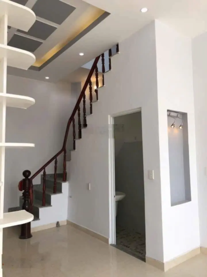 bán nhà Đông lân Bà điểm , nhà mới 37 m2 , 2 tầng chỉ 3.3 tỉ