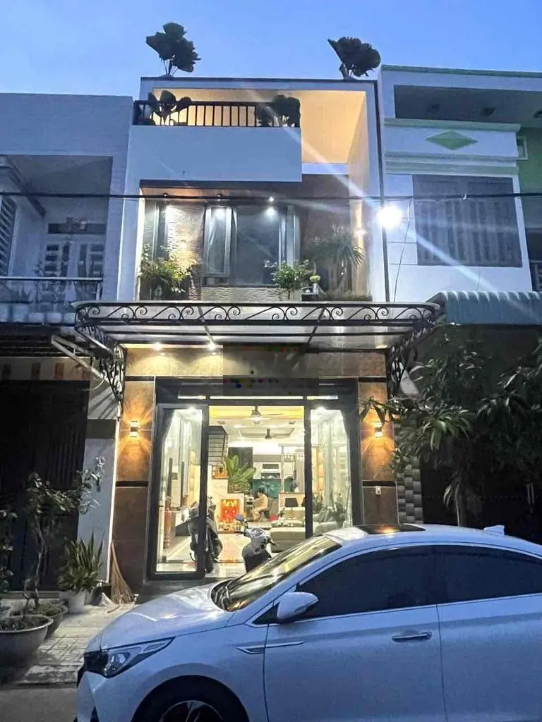 BÁN NHÀ TRỆT LẦU MỚI GẦN VSIP1 Tp Thuận An Bình Dương