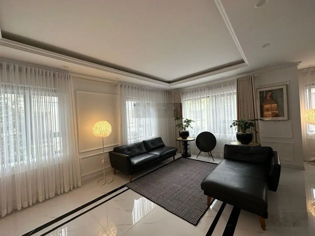 Nhà biệt thự sân vườn khu phân lô phố Vọng, Đại La, 90 m2 chỉ 25 tỷ