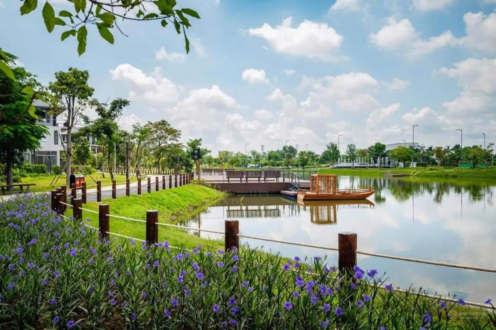 Căn góc ID Junction có sân vườn kế bên cực chất. Diện tích 7x15m