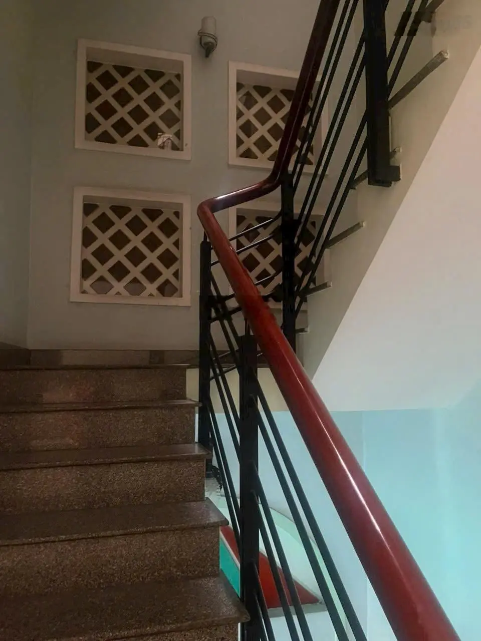 Cơ Hội Vàng! Bán Nhà Đẹp Tại HXH Hoàng Hoa Thám, P.5, Bình Thạnh! Diện Tích:4,5 x 13,3m. 4 tầng.8PN