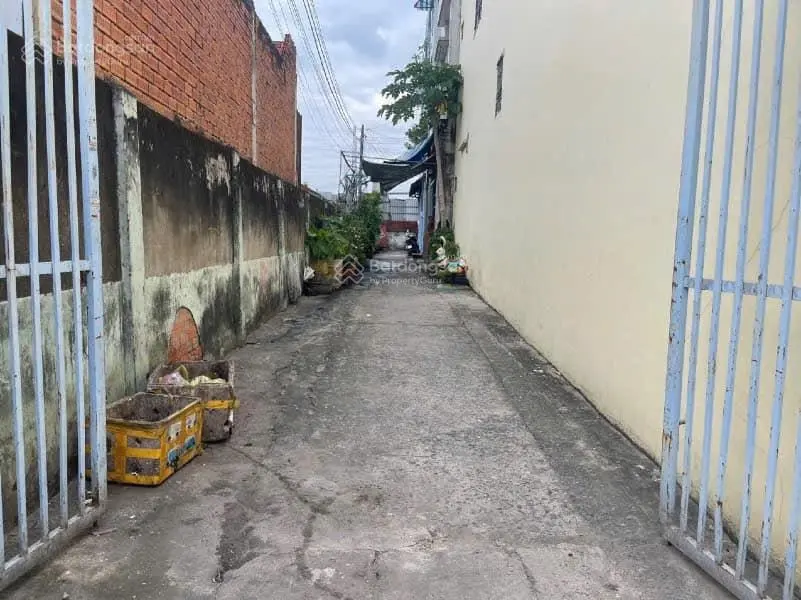 Nhà 1/ đường tch25, gần đại học giao thông vận tải, 4 phòng ngủ
