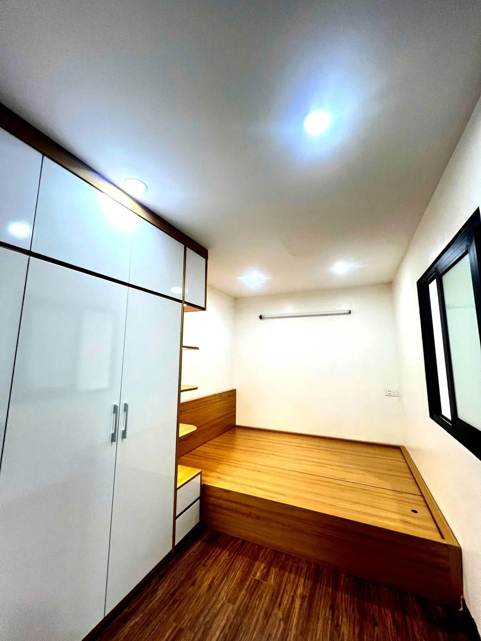 Bán nhà đống đa (lan bá khâm thiên) 40m 3tầng mt4m hai thoáng tặng fun nộithất trungtâm chỉ 4.95 tỷ