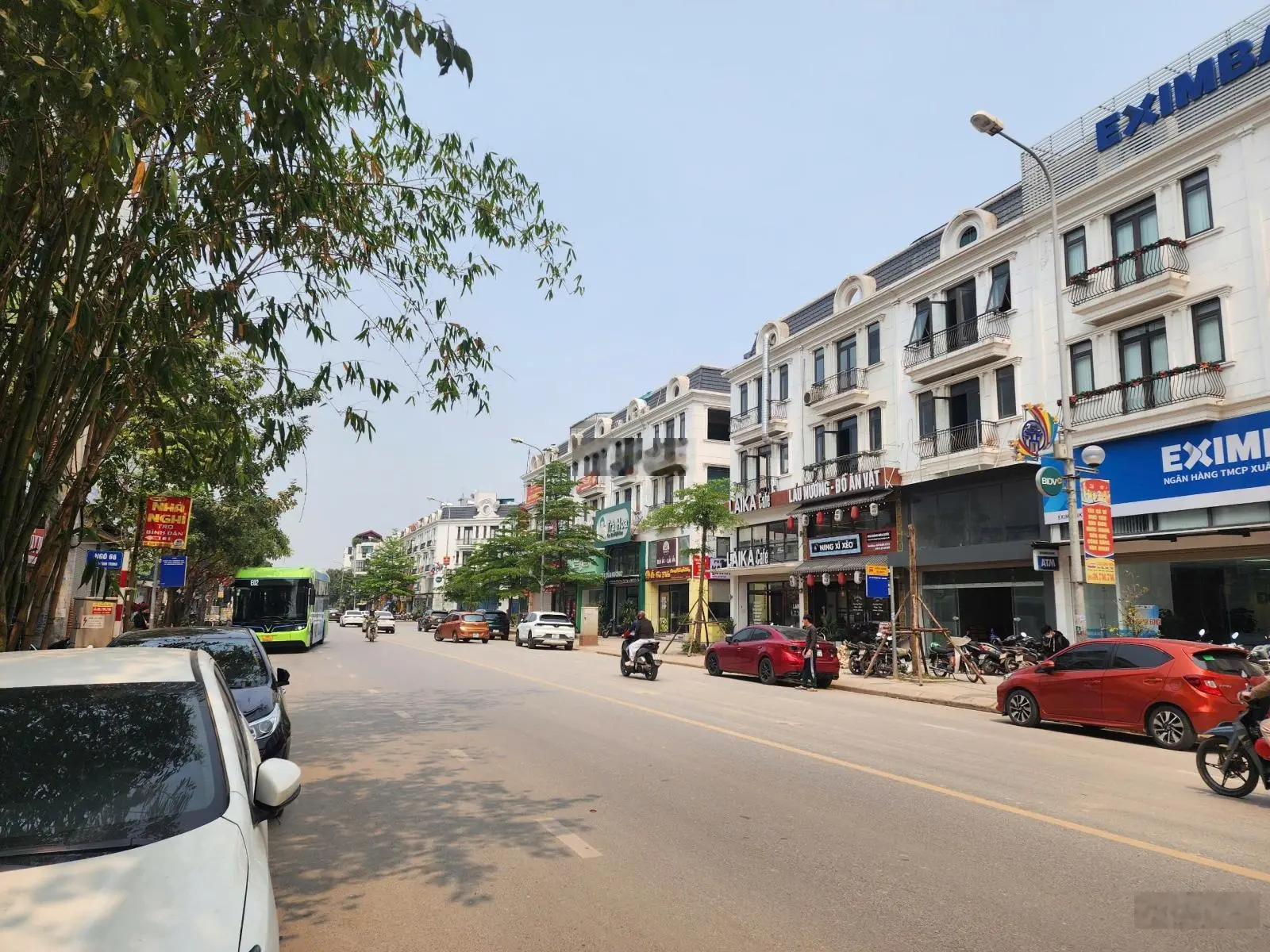 Mặt phố siêu hiếm nhà bán - kinh doanh sầm uất nhất Gia Lâm diện tích rộng vỉa hè rộng 8m