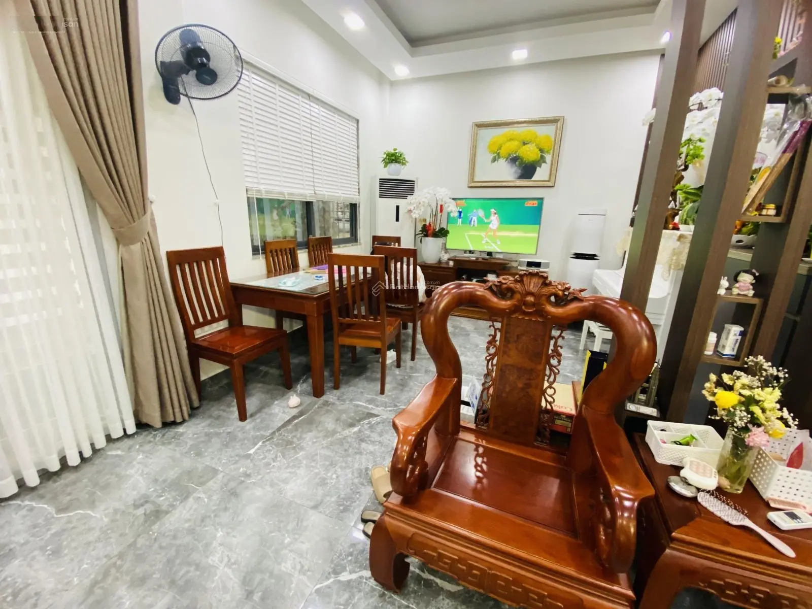 Nhà đẹp 4 tầng - (7.5x8.5) - xe hơi đỗ cửa - trung tâm Quận 3 - chủ cần bán gấp giá tốt