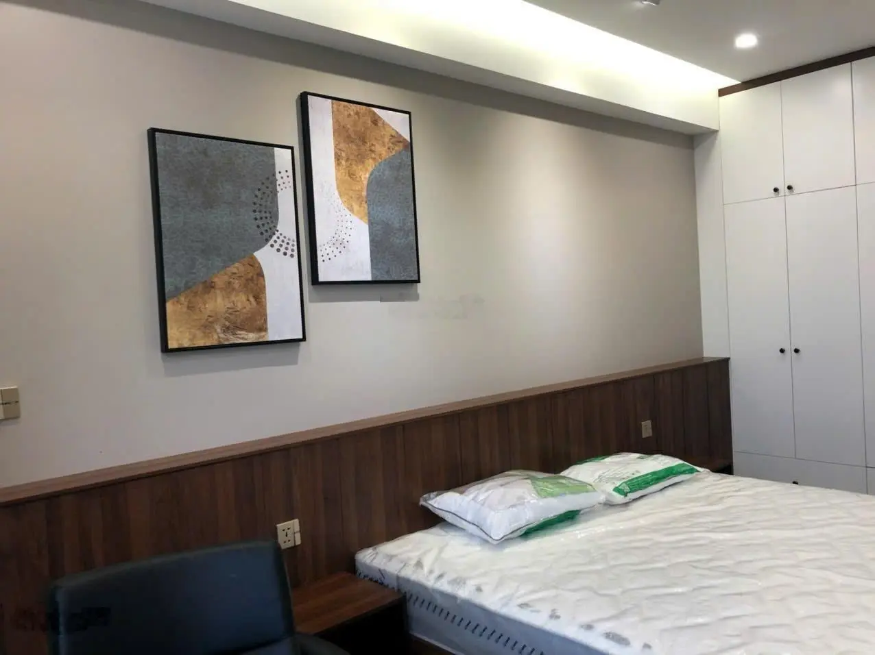 Cần bán - Ascentia - view sông - 2PN đầy đủ nội thất 7.4 tỷ 0934 158 *** Hoàng Trí (zalo)