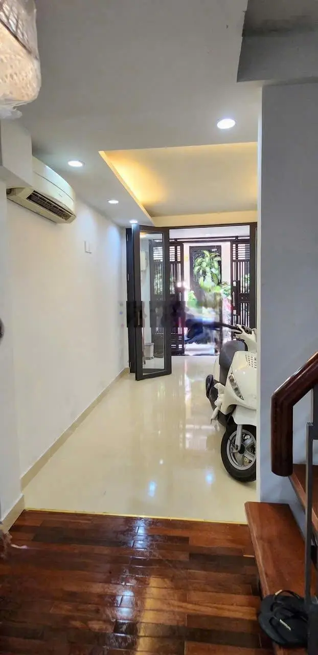 Bán Nhà 18/ Đường Nguyễn Cảnh Chân,Phường Cầu Kho ,Quận 1