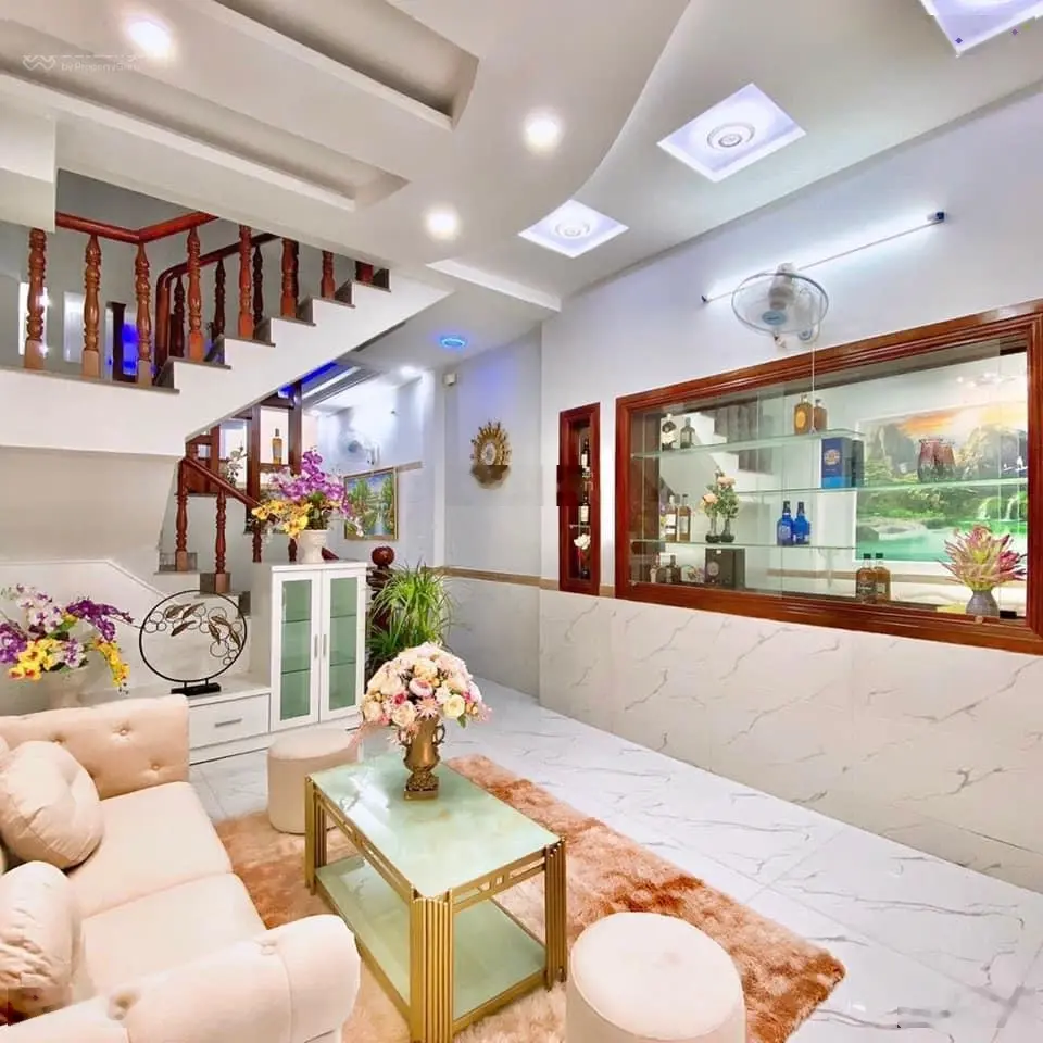 Cần bán gấp nhà HXH Sương Nguyệt Ánh, Q1, hẻm rộng, Sổ riêng, Giá 4tỷ5/căn 64m2. LH 0336 556 ***