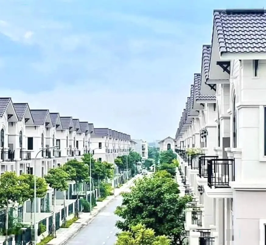 Gia đình cần bán biệt thự sang trọng tại đô thị Centa City Từ Sơn - giá chỉ nhỉnh 7tỷ