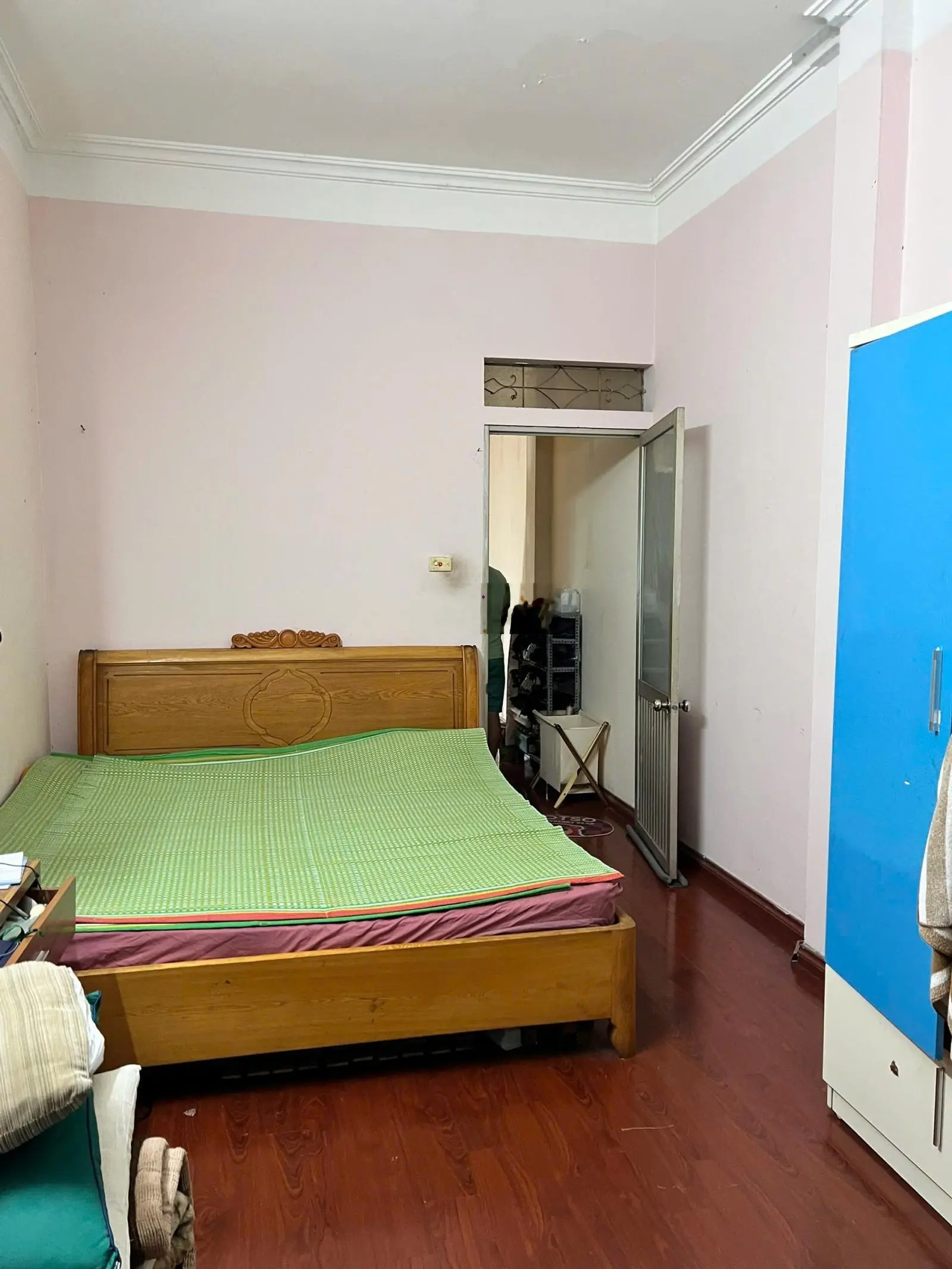 Bán nhà riêng chính chủ tại mỗ lao hà đông, 35m 4 tầng chắc chắn, lô góc 2 mặt thoáng.